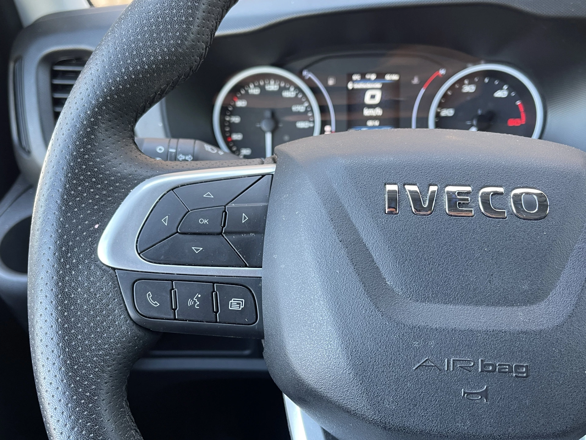Hoofdafbeelding Iveco 35S18