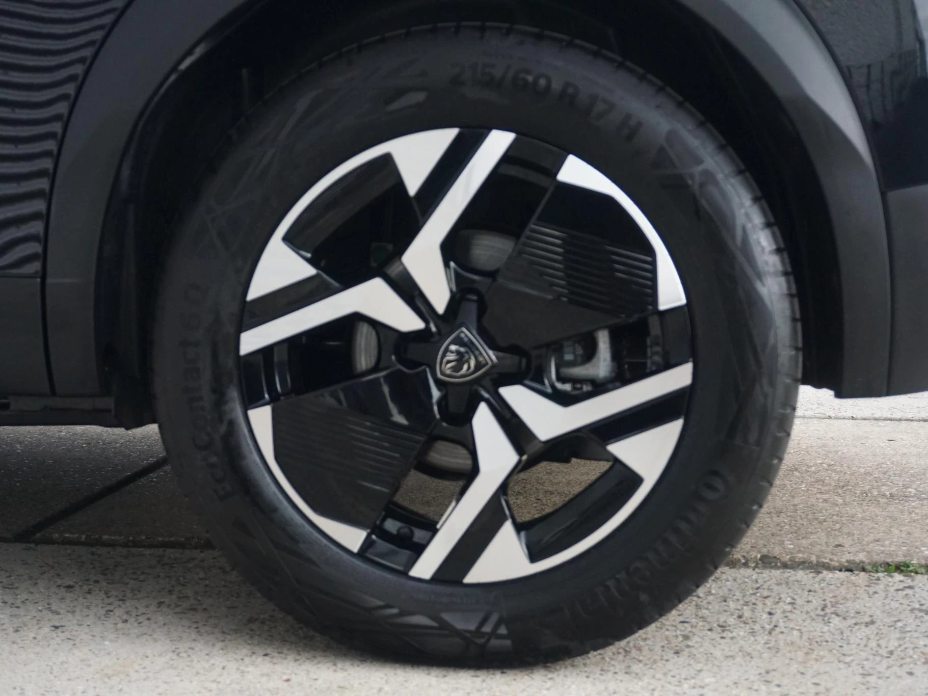 Hoofdafbeelding Peugeot e-2008