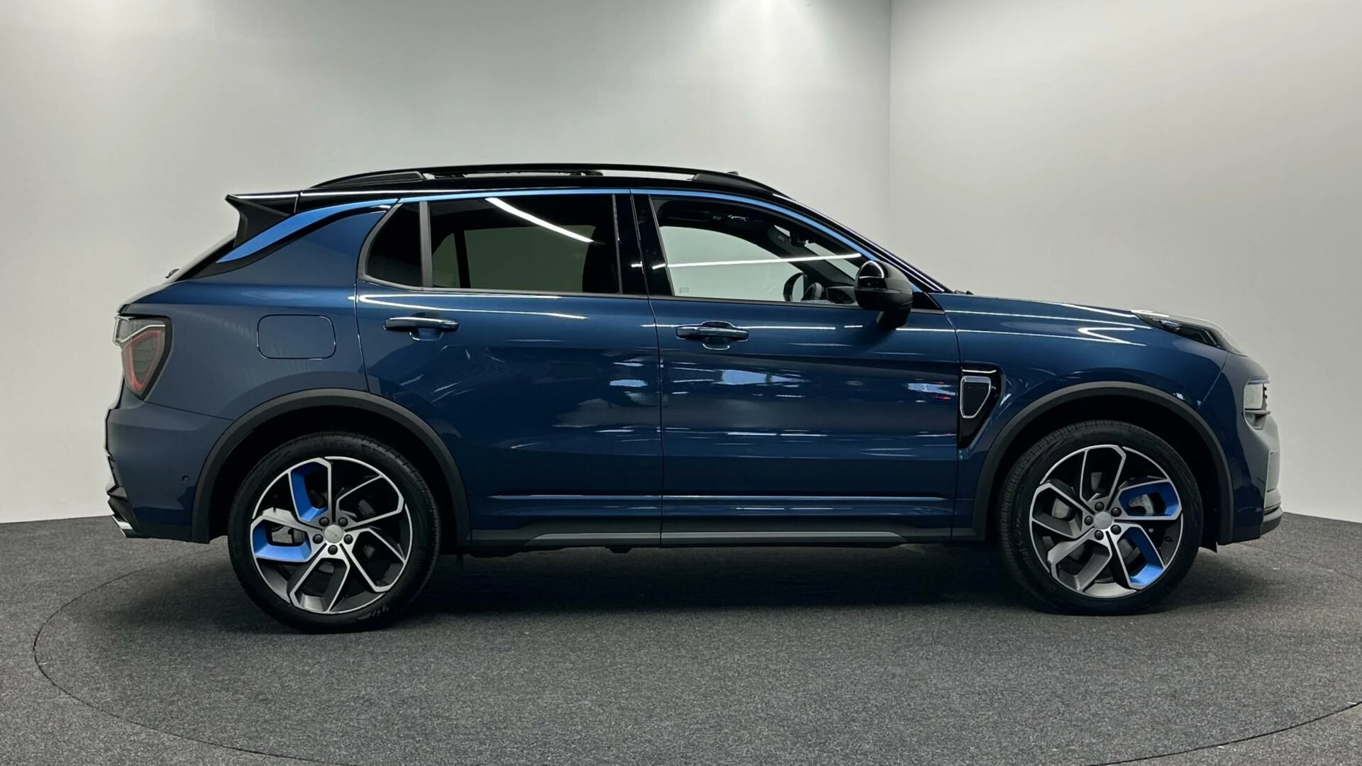 Hoofdafbeelding Lynk & Co 01