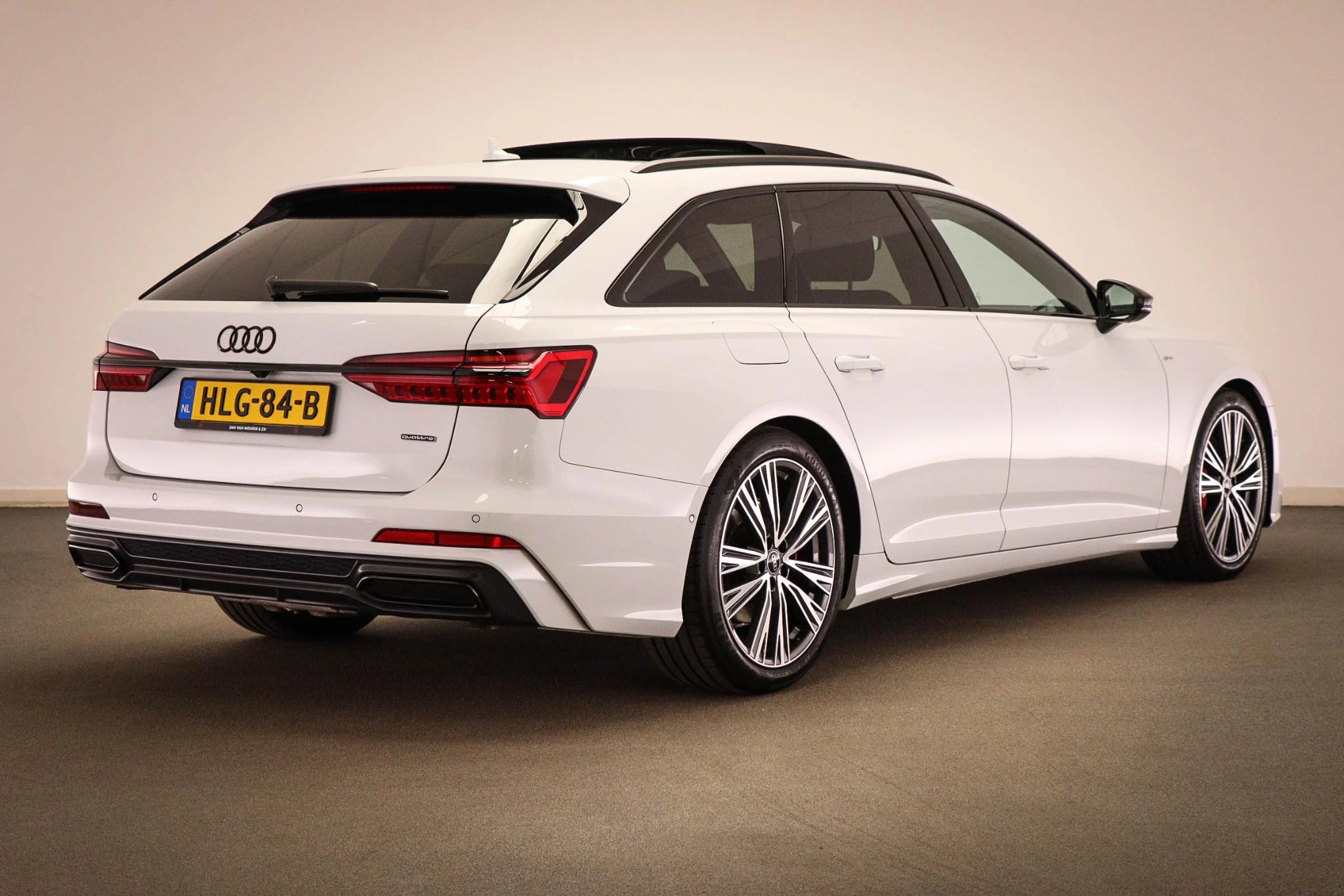 Hoofdafbeelding Audi A6