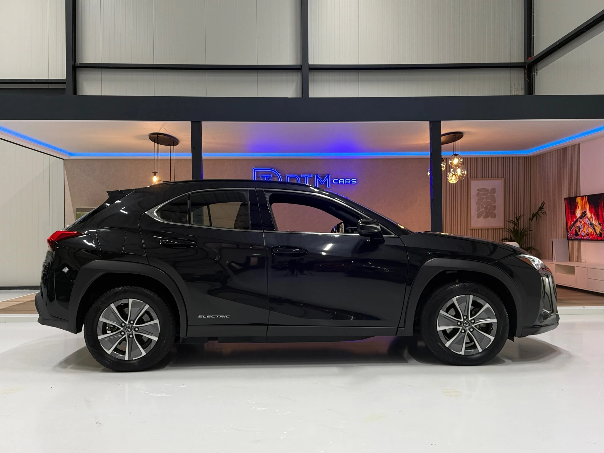 Hoofdafbeelding Lexus UX