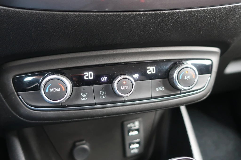 Hoofdafbeelding Opel Crossland X