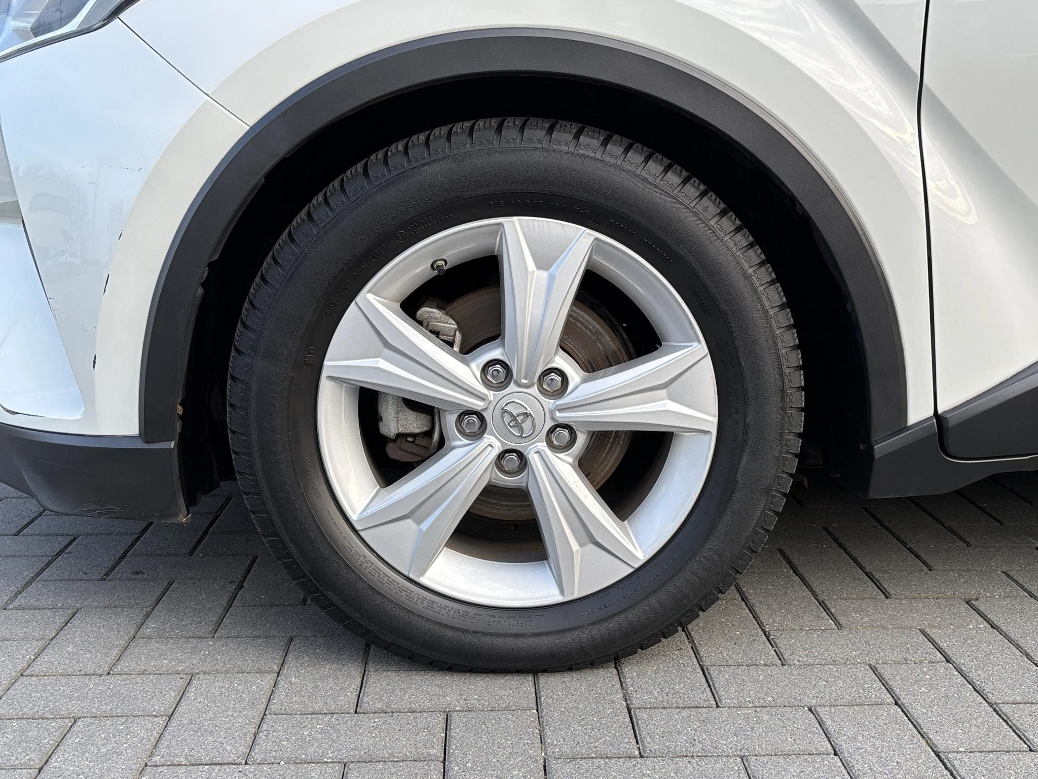 Hoofdafbeelding Toyota C-HR