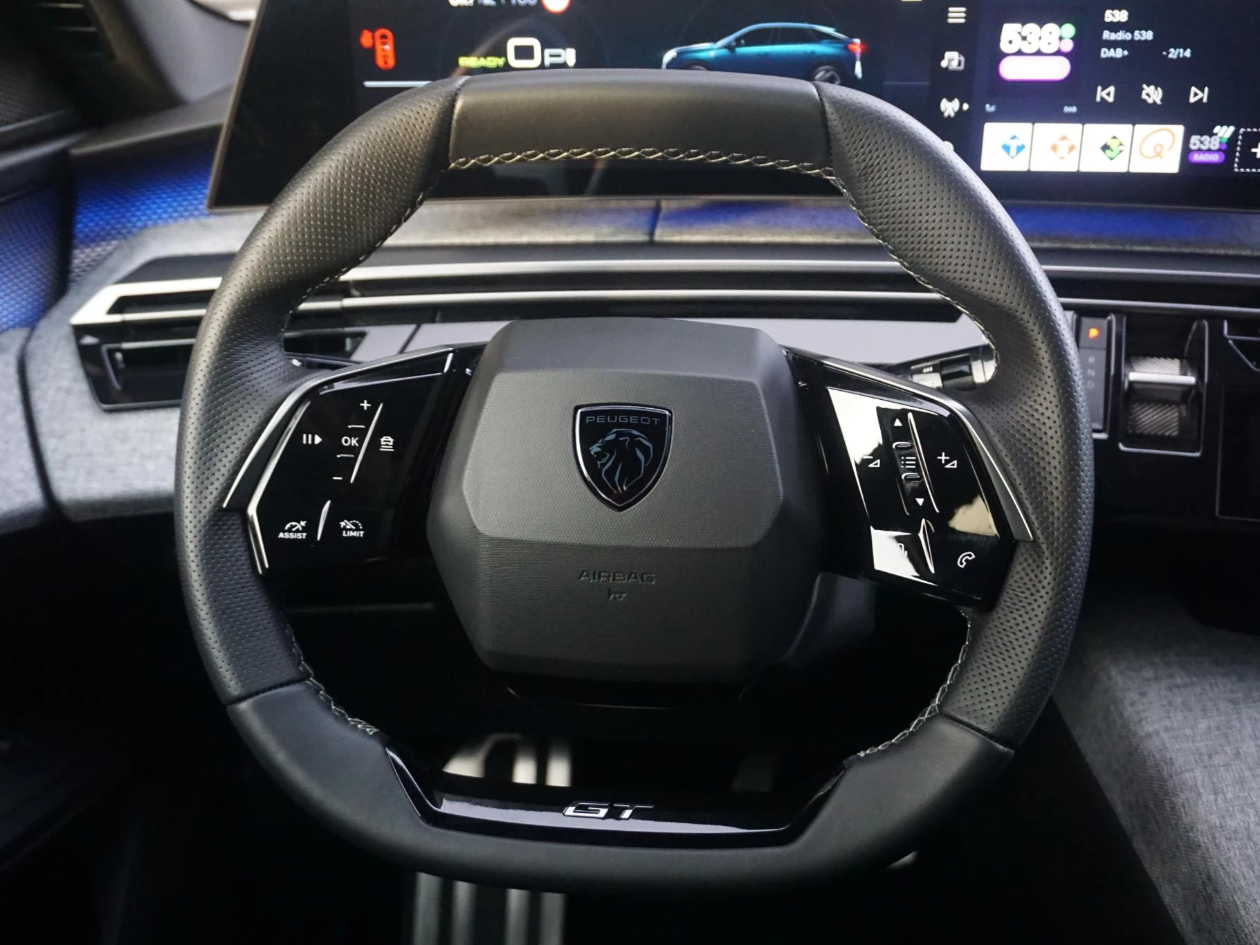 Hoofdafbeelding Peugeot e-3008