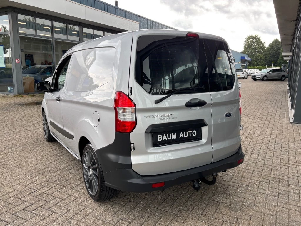 Hoofdafbeelding Ford Transit Courier