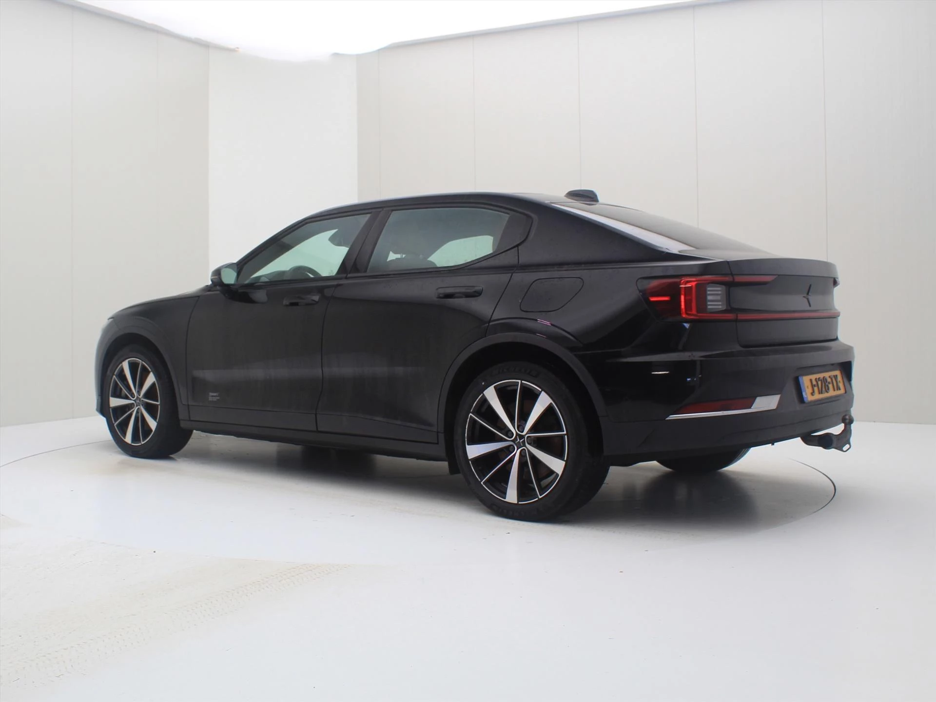 Hoofdafbeelding Polestar 2