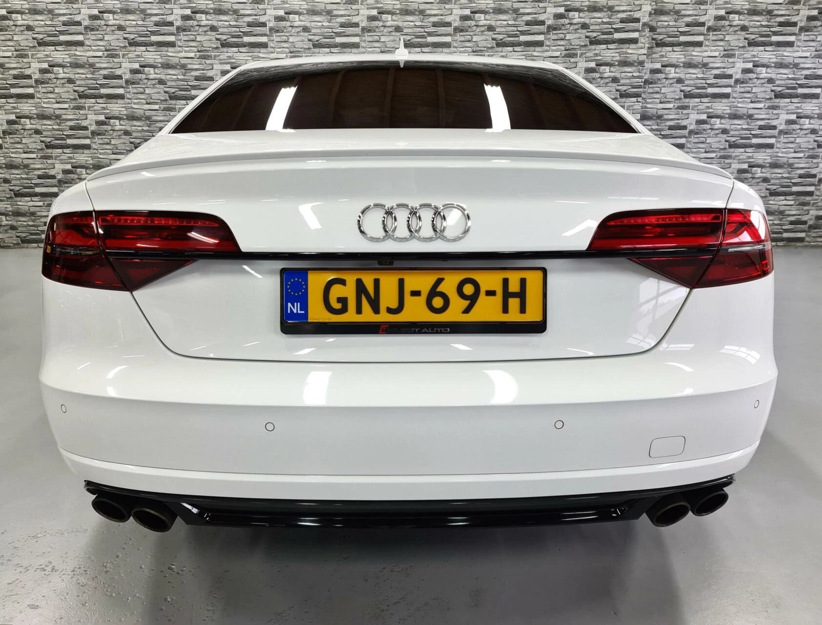 Hoofdafbeelding Audi S8