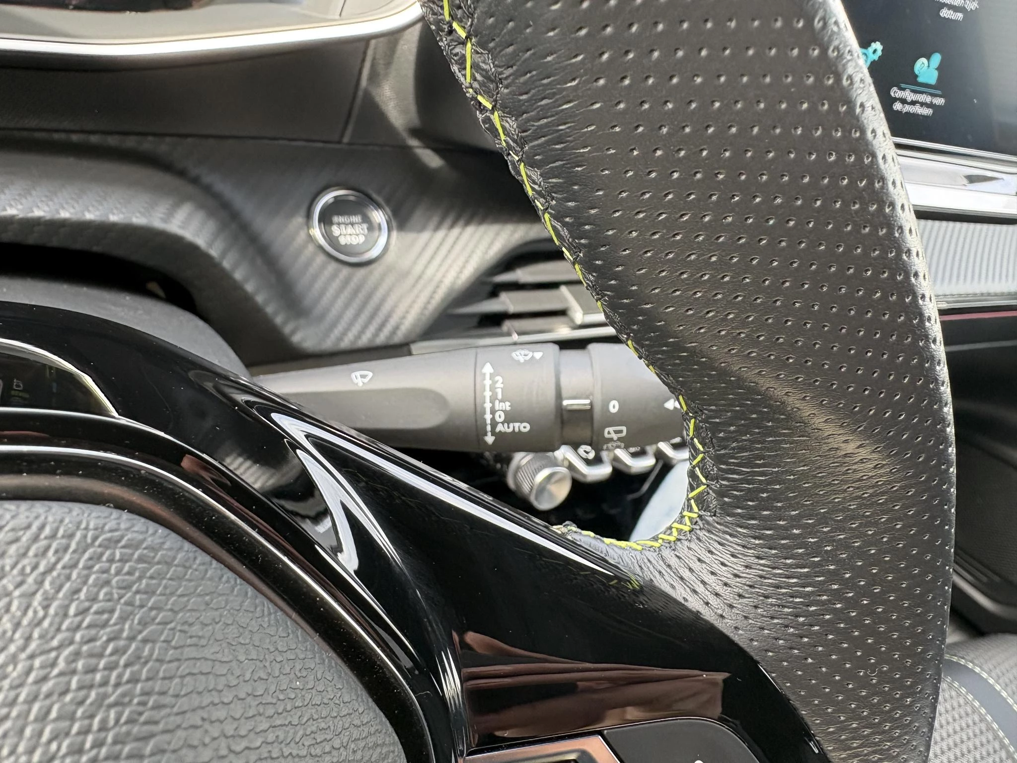 Hoofdafbeelding Peugeot e-208