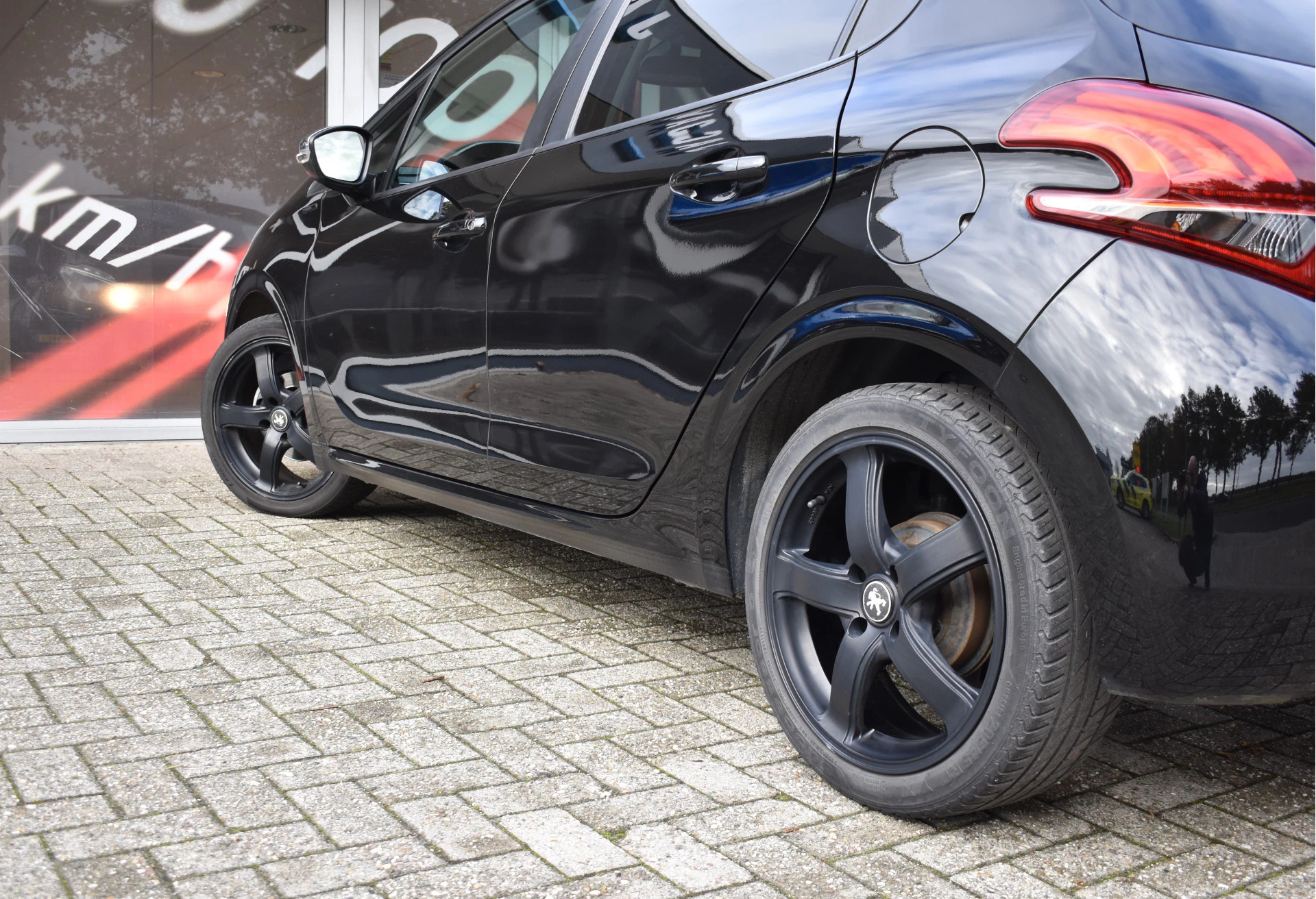 Hoofdafbeelding Peugeot 208