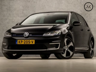 Volkswagen Golf 1.4 TSI GTE Sport 204Pk Automaat (APPLE CARPLAY, NAVIGATIE, CLIMATE, LEDEREN SPORTSTOELEN, PARKEERSENSOREN, GETINT GLAS, CRUISE, NIEUWE APK, NIEUWSTAAT)