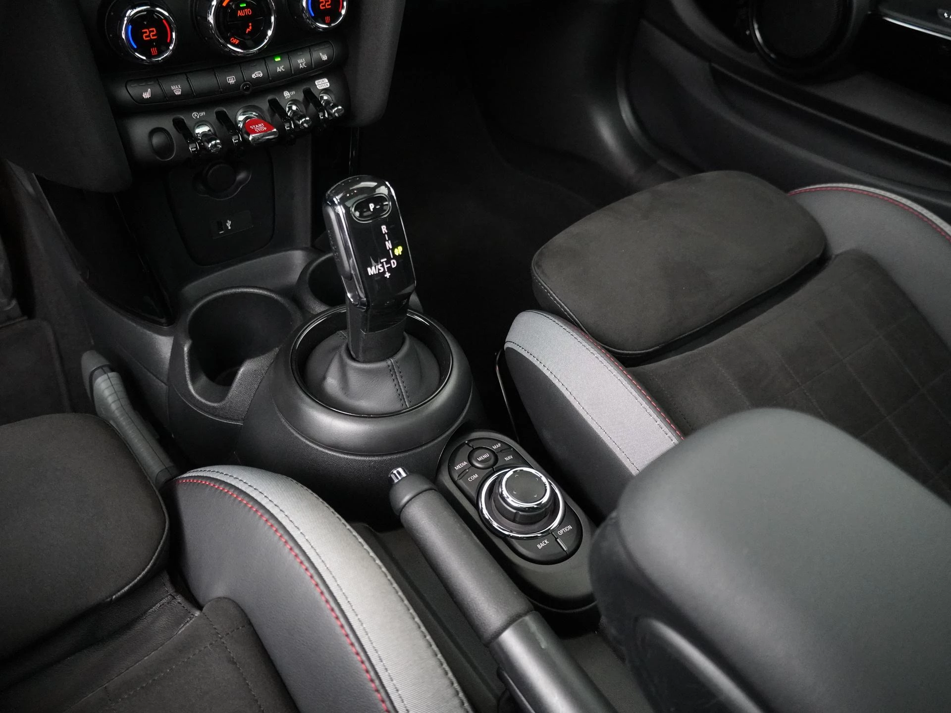 Hoofdafbeelding MINI 3-deurs
