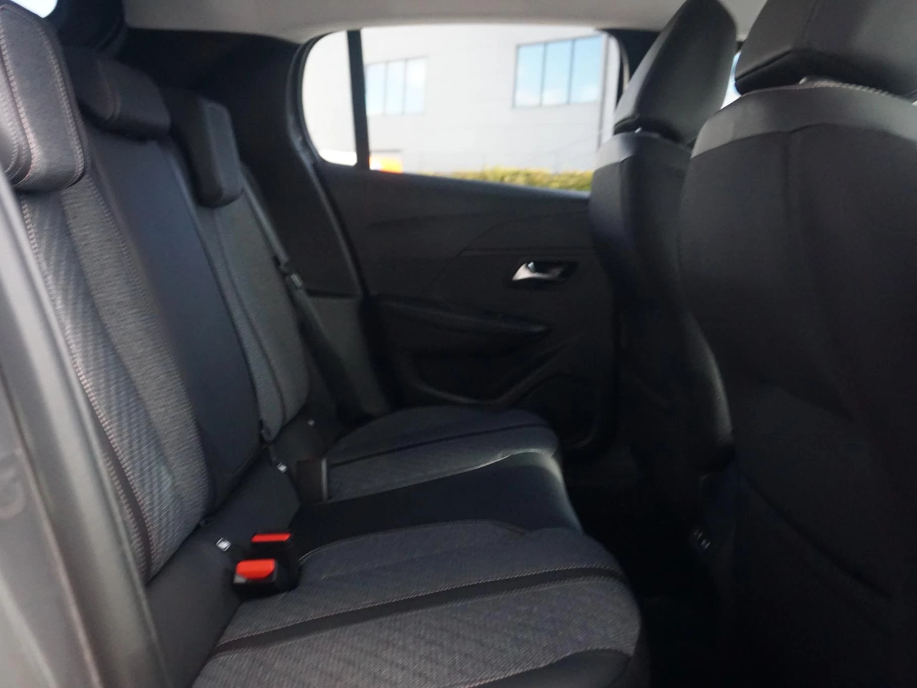 Hoofdafbeelding Peugeot e-208
