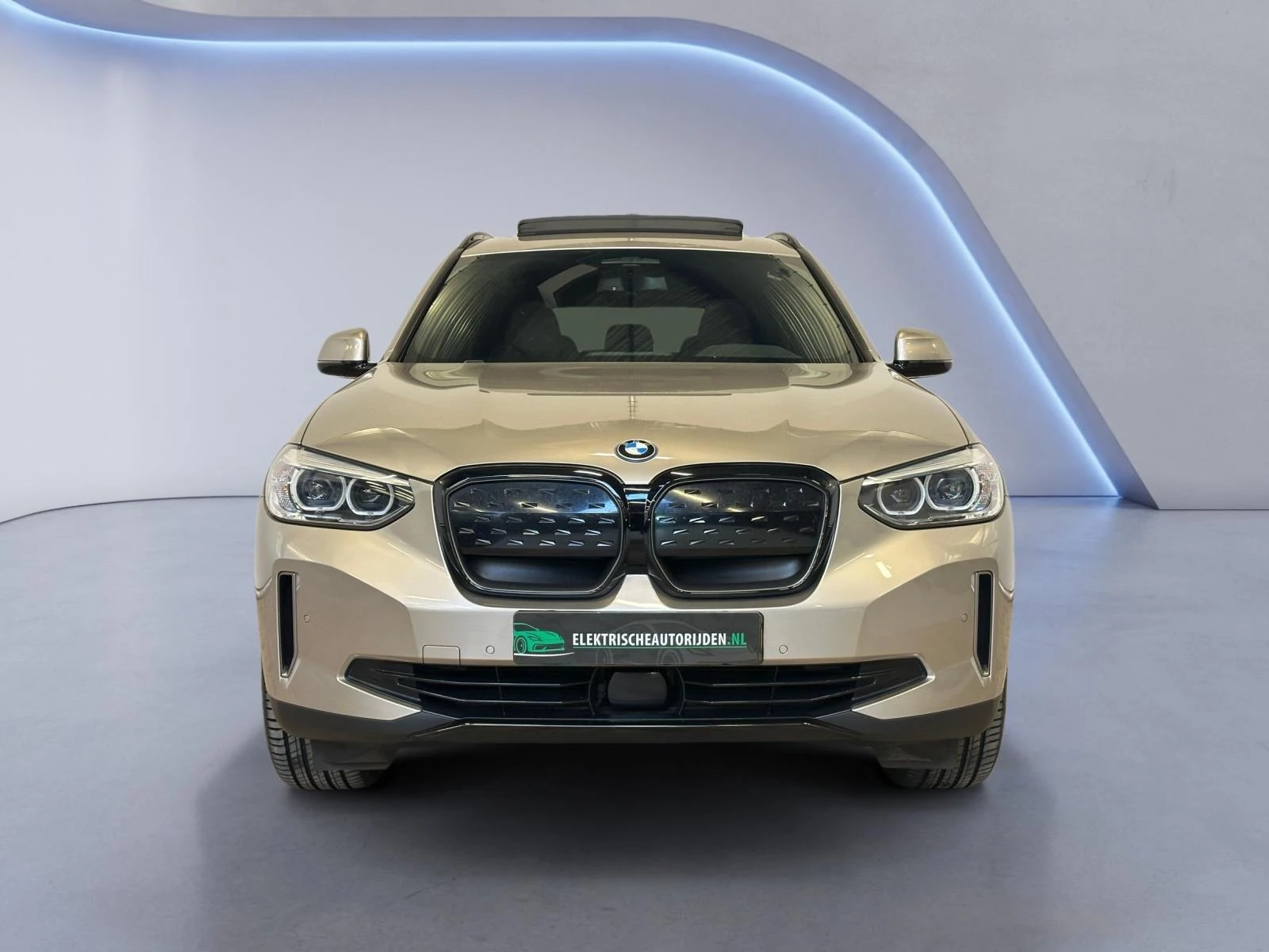 Hoofdafbeelding BMW iX3