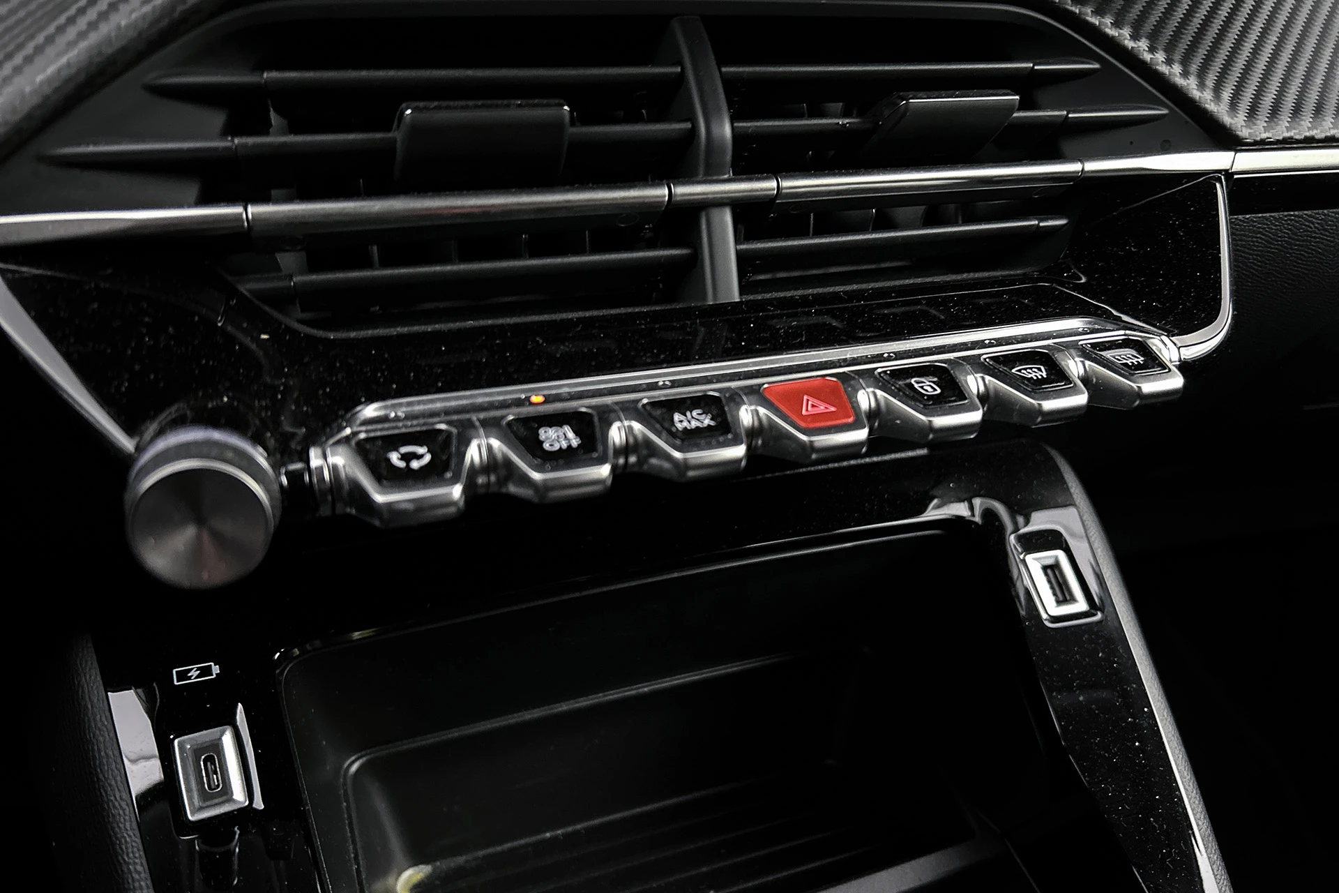 Hoofdafbeelding Peugeot e-208