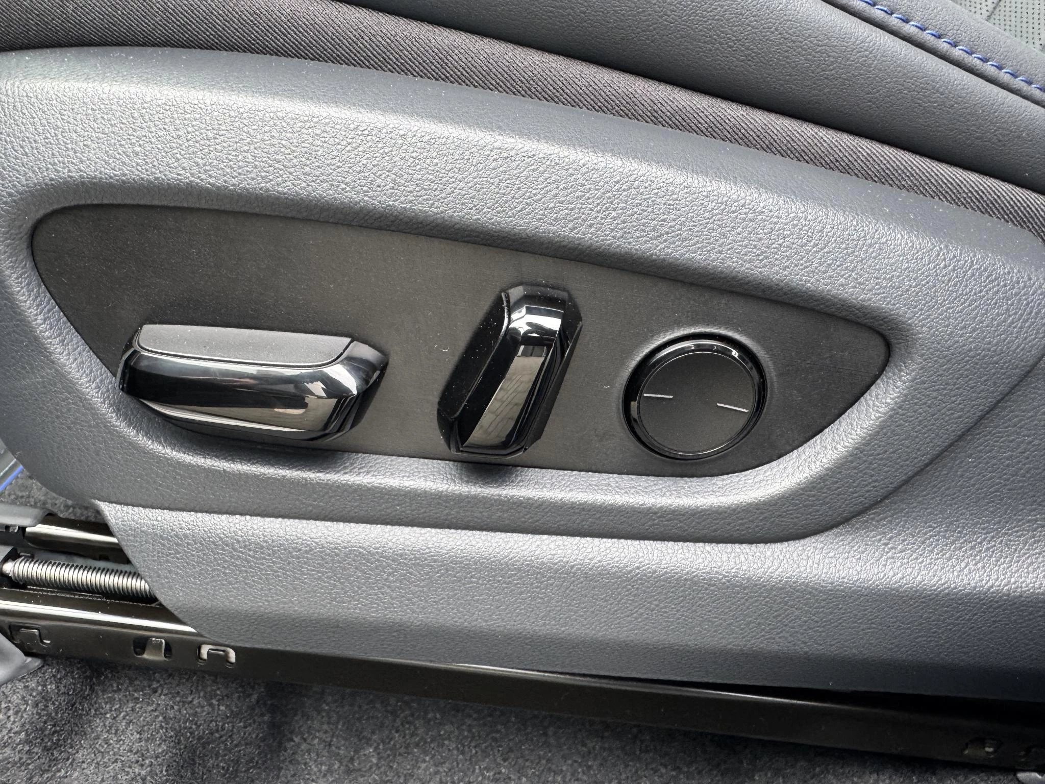 Hoofdafbeelding Lexus RZ