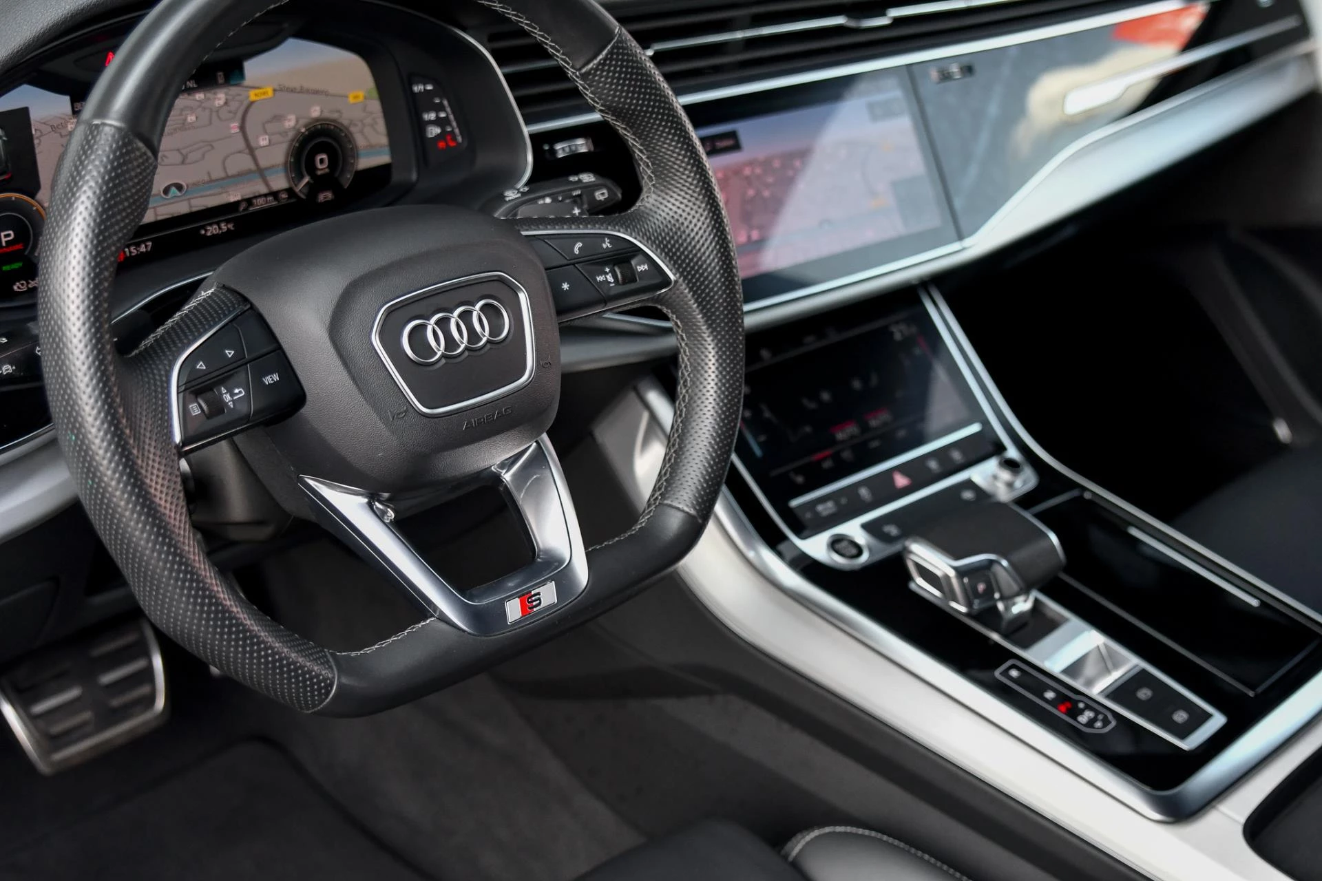 Hoofdafbeelding Audi Q8