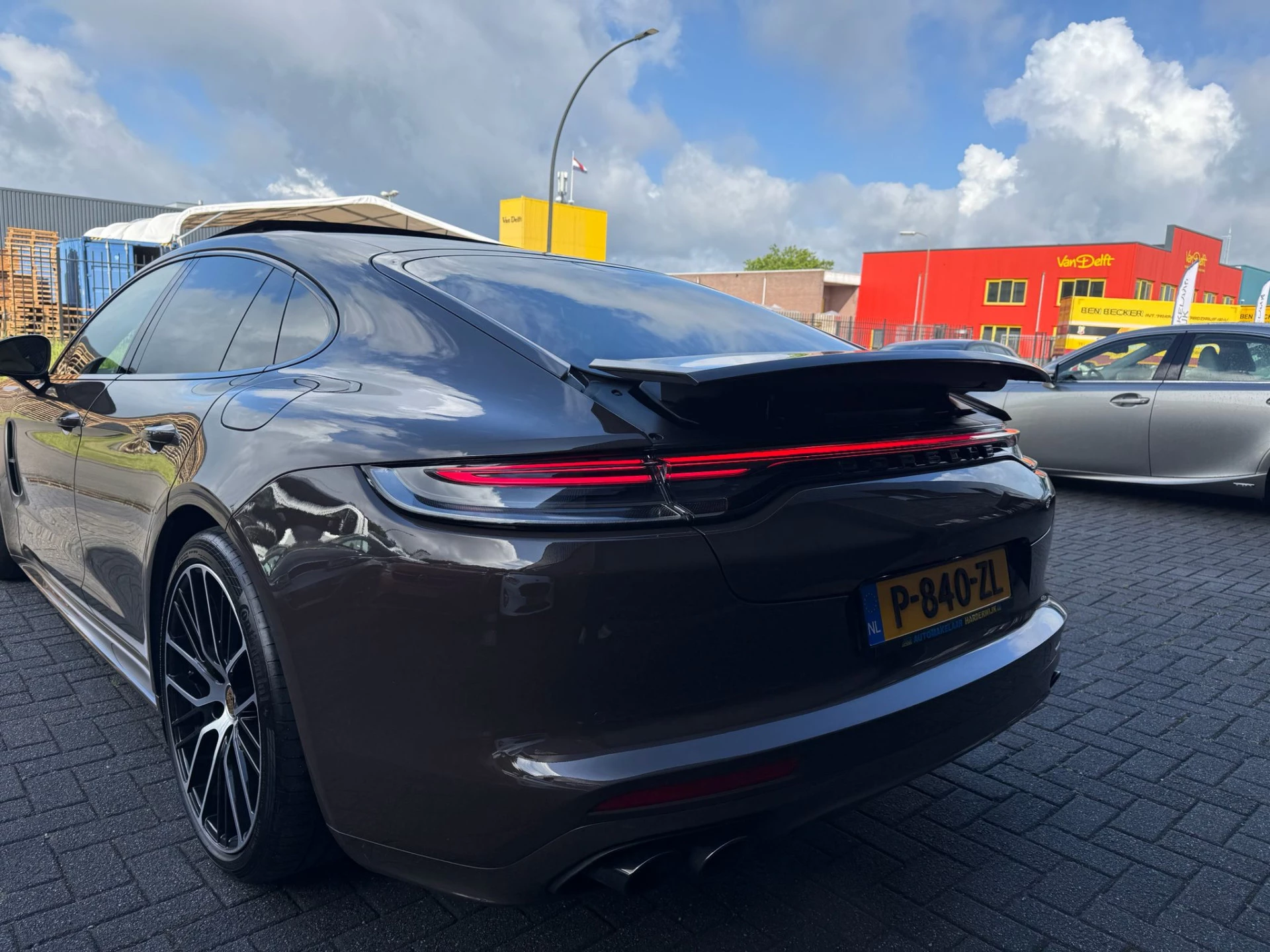 Hoofdafbeelding Porsche Panamera