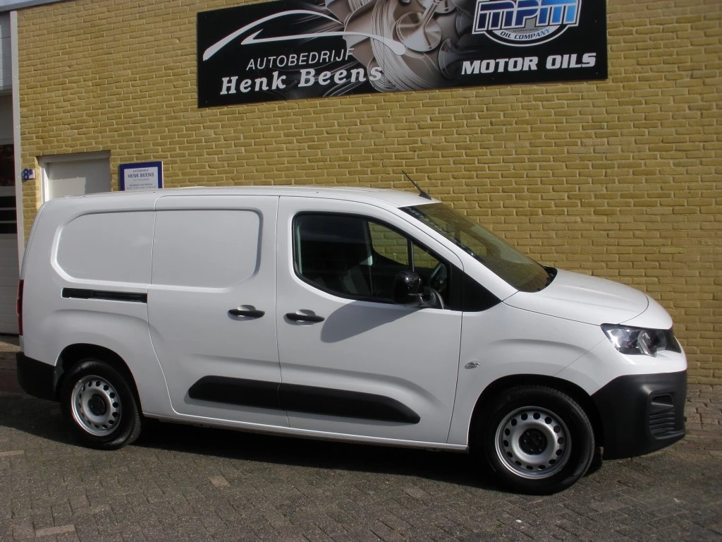 Hoofdafbeelding Peugeot Partner