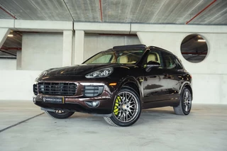 Porsche Cayenne 3.0 S E-Hybrid Platinum Edition 90.000km