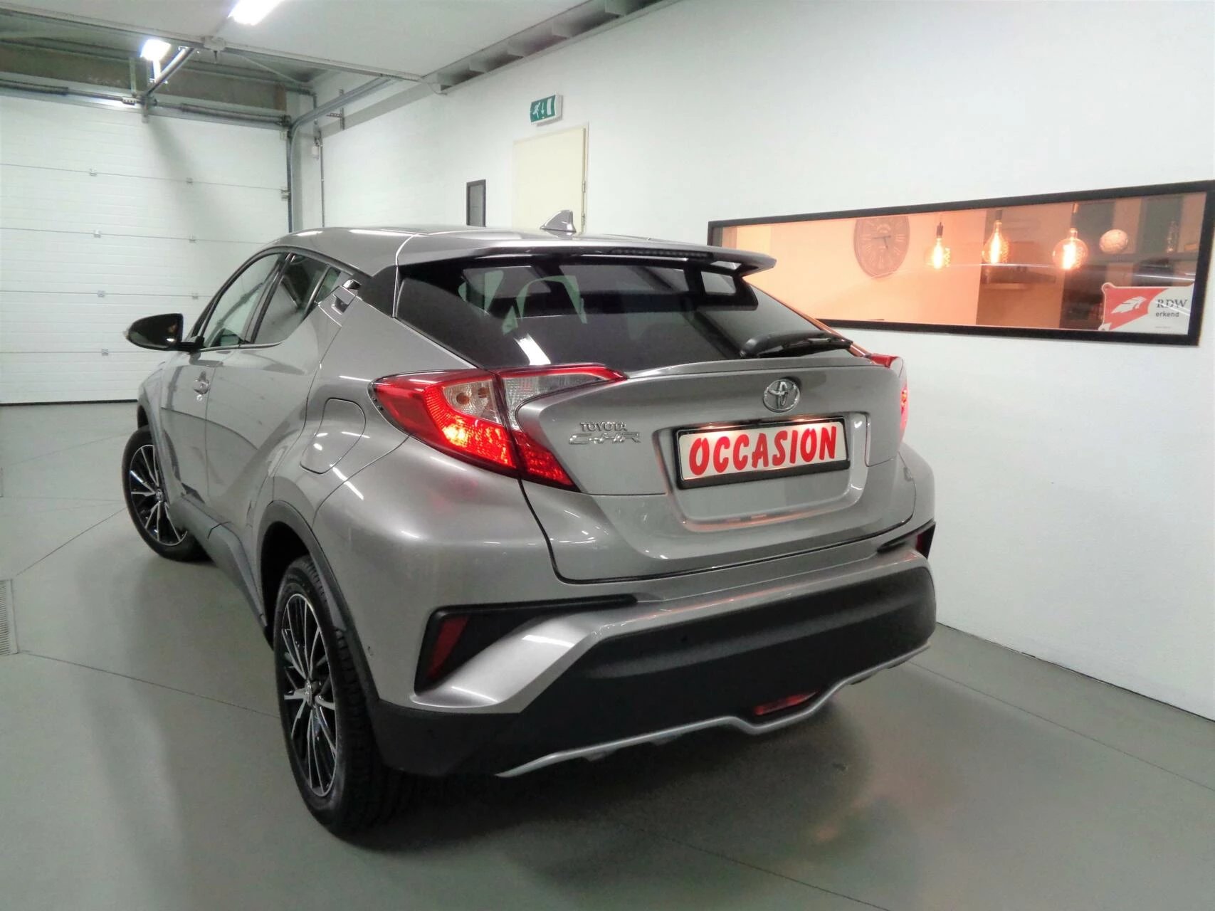 Hoofdafbeelding Toyota C-HR