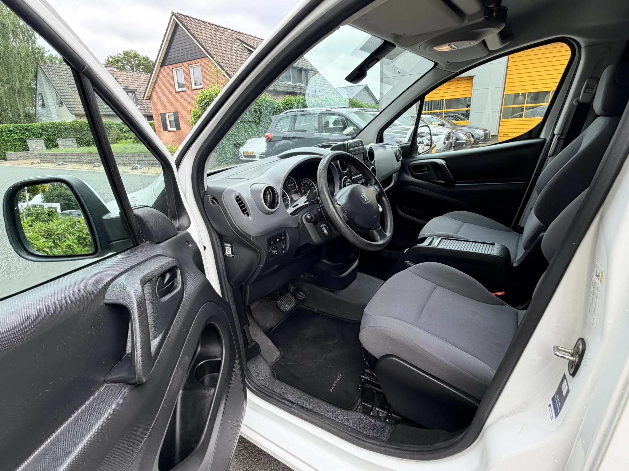 Hoofdafbeelding Peugeot Partner