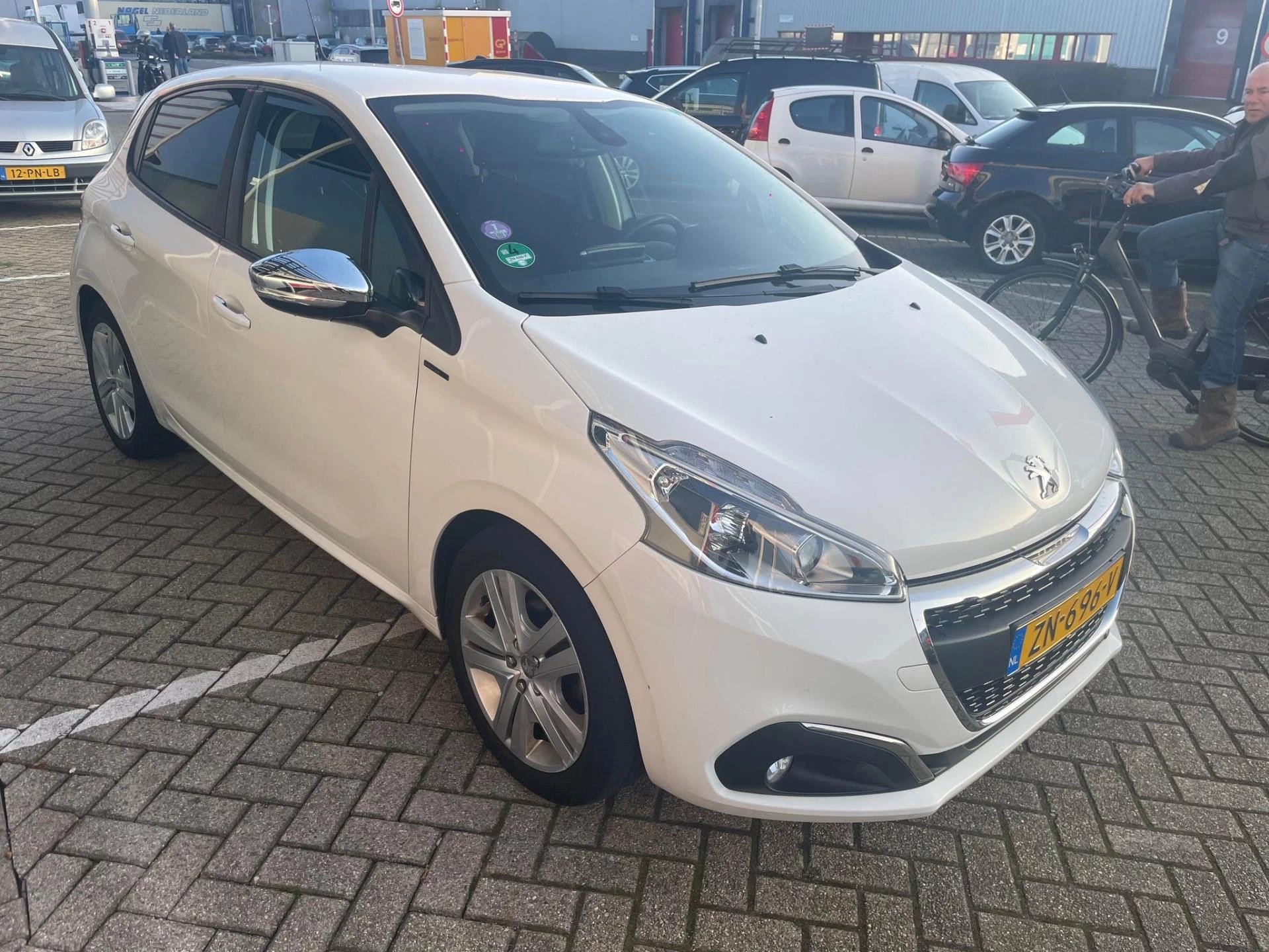 Hoofdafbeelding Peugeot 208