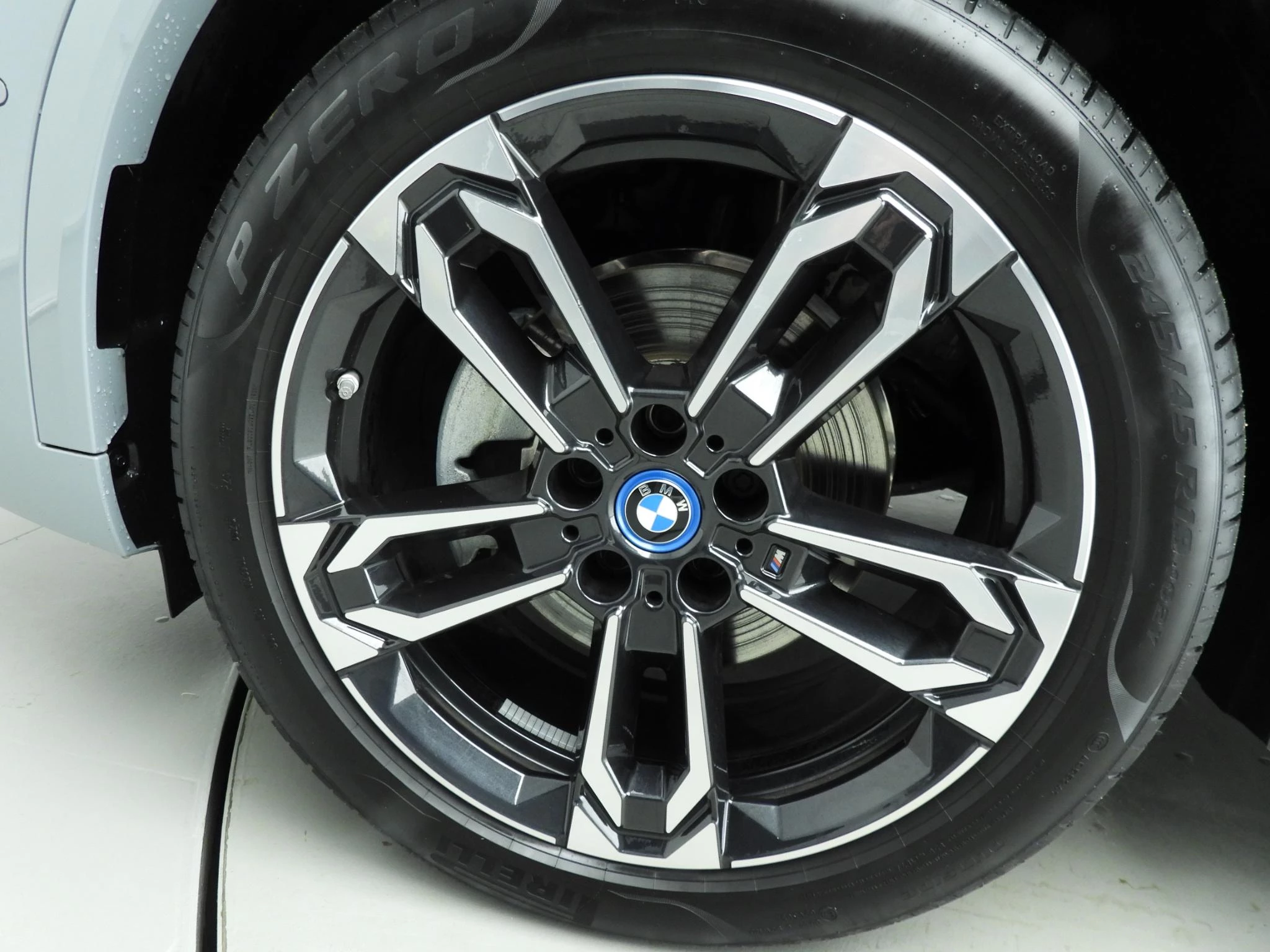 Hoofdafbeelding BMW iX2