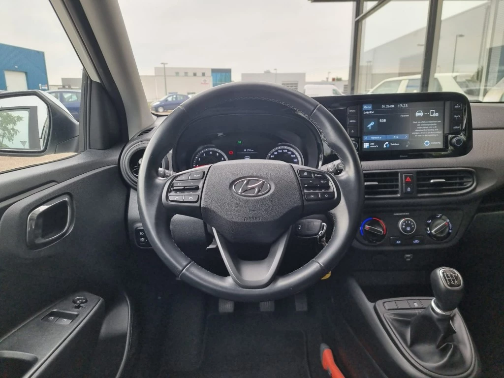 Hoofdafbeelding Hyundai i10