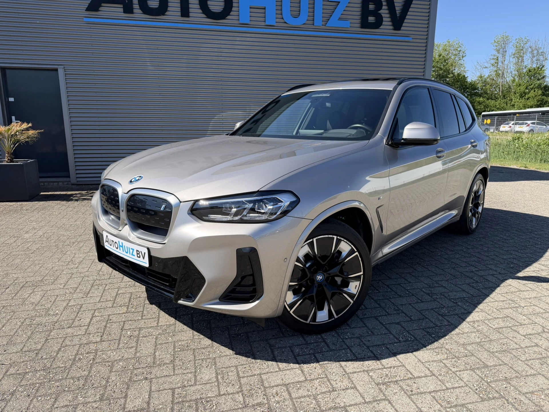 Hoofdafbeelding BMW iX3