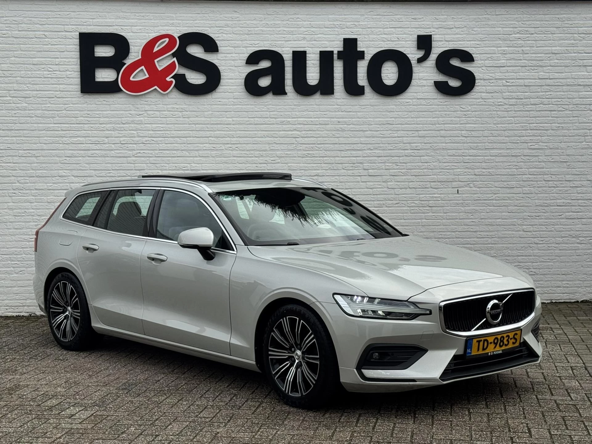 Hoofdafbeelding Volvo V60