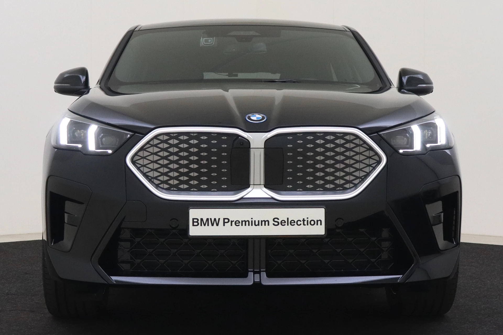 Hoofdafbeelding BMW iX2