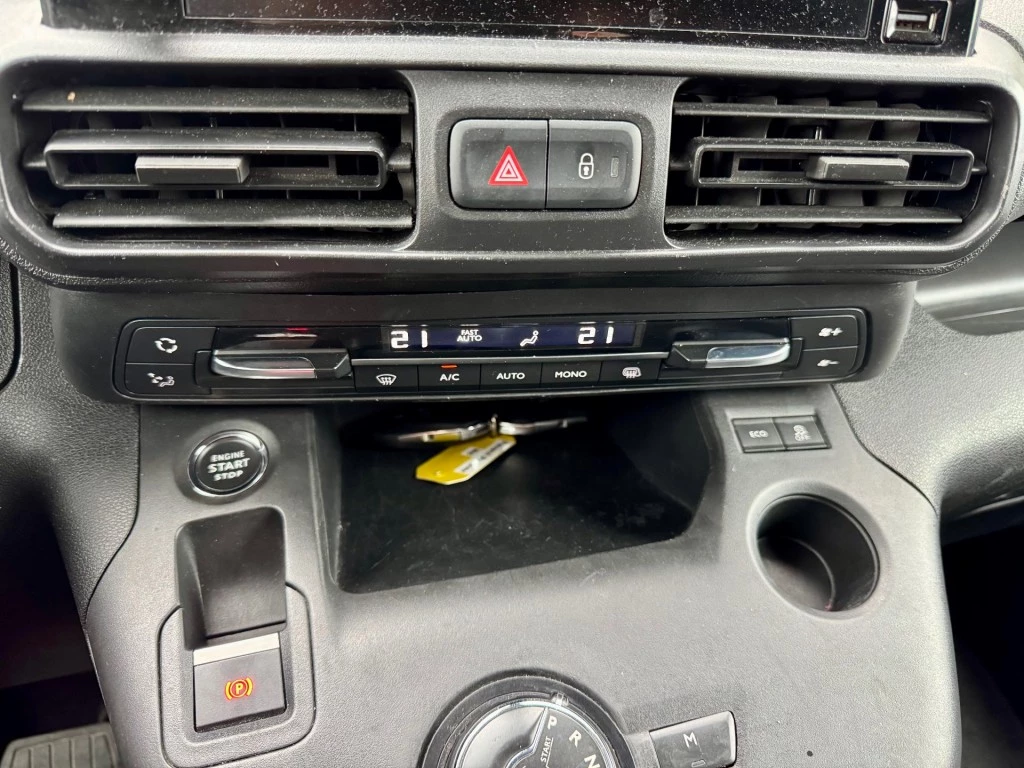 Hoofdafbeelding Peugeot Partner