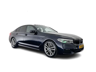BMW 5 Serie 520d xDrive M-Sport-Pack High Executive Aut. *PANO | LUXURY-LEATHER | FULL-LED | HEAD-UP | DIGI-COCKPIT | NAVI-FULLMAP | TOP-VIEW | MEMORY-PACK | ECC | AMBIENT-LIGHT | PDC | CRUISE | SHIFT-PADDLES | TOWBAR  | 20''ALU*
