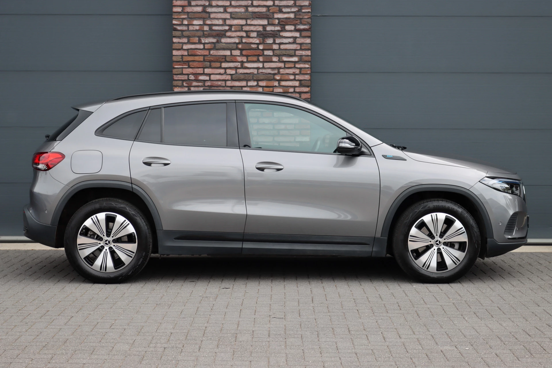 Hoofdafbeelding Mercedes-Benz EQA
