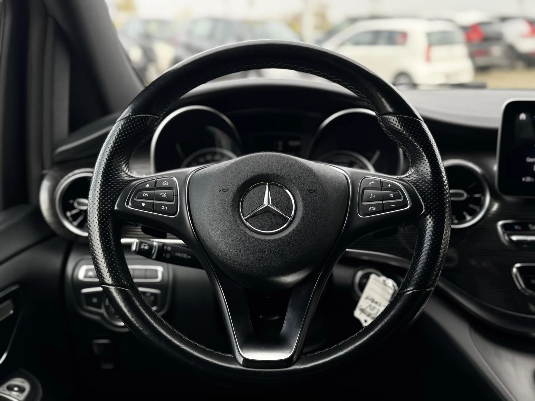 Hoofdafbeelding Mercedes-Benz EQV