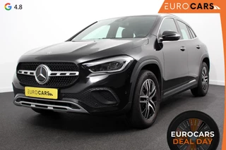 Mercedes-Benz GLA-klasse 200 163pk DCT Premium Plus  Navigatie Parkeersensoren Camera Elektrische achterklep  Elektrisch panorama dak Cruise Control Virtual Cockpit Stoelverwarming Sfeerverlichting Climate Control