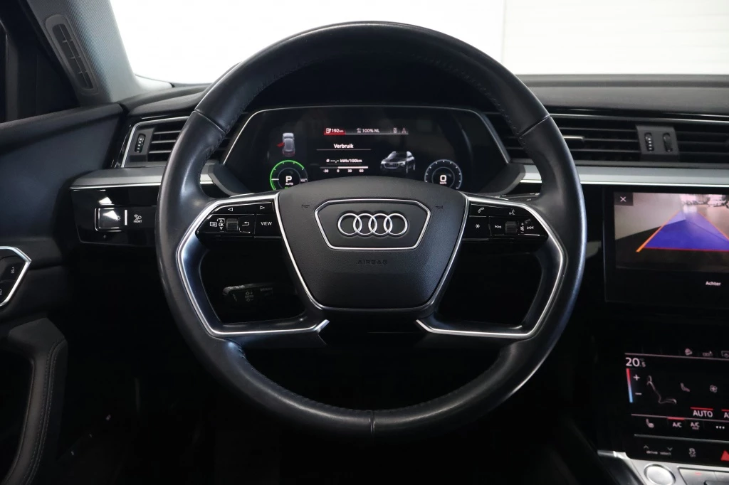 Hoofdafbeelding Audi e-tron