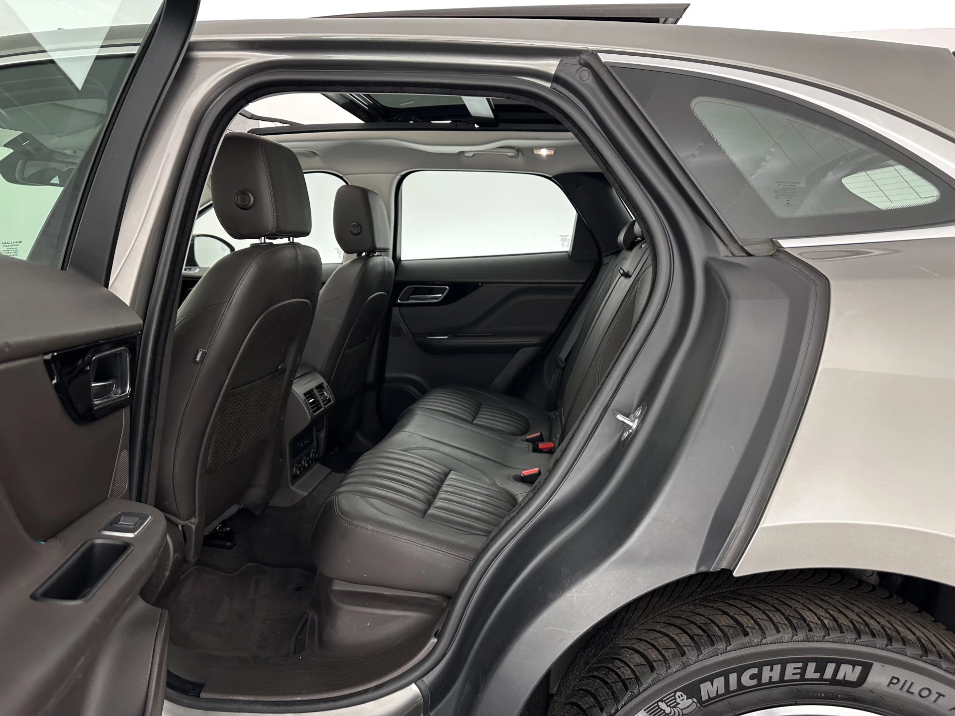 Hoofdafbeelding Jaguar F-PACE