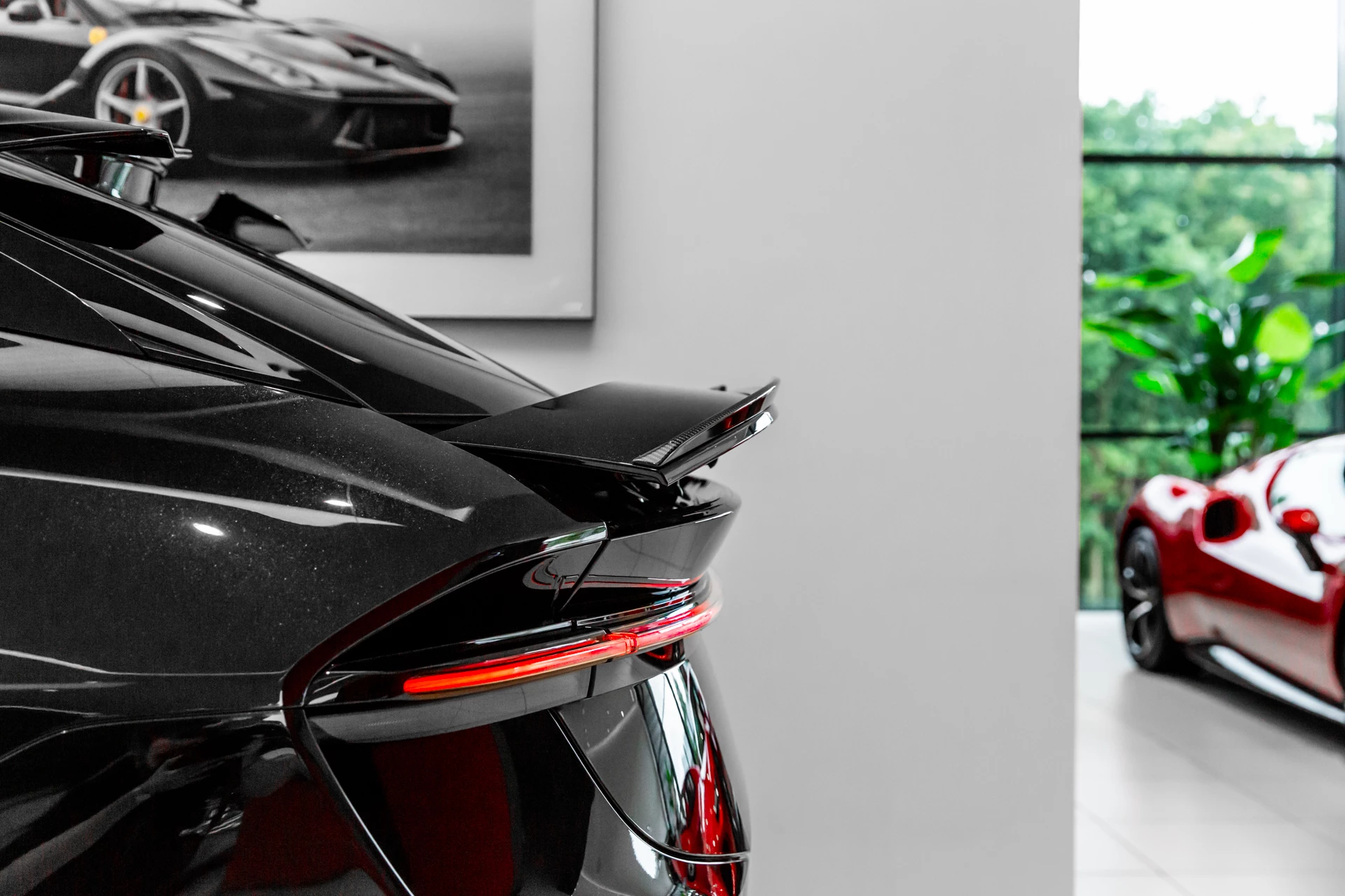 Hoofdafbeelding Lotus Eletre