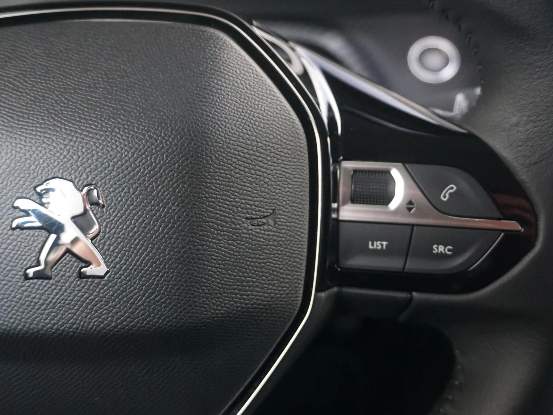 Hoofdafbeelding Peugeot e-208