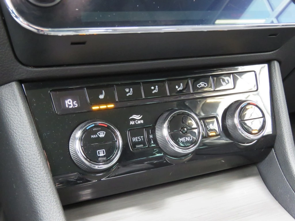 Hoofdafbeelding Škoda Superb