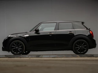 Mini Mini 2.0 Cooper S Sport (PANORAMADAK,NAVI,HARMAN/KARDON,PDC,LED,STOELVERWARMING,DAB,SPORTSTOELEN,LM VELGEN,NETTE STAAT)