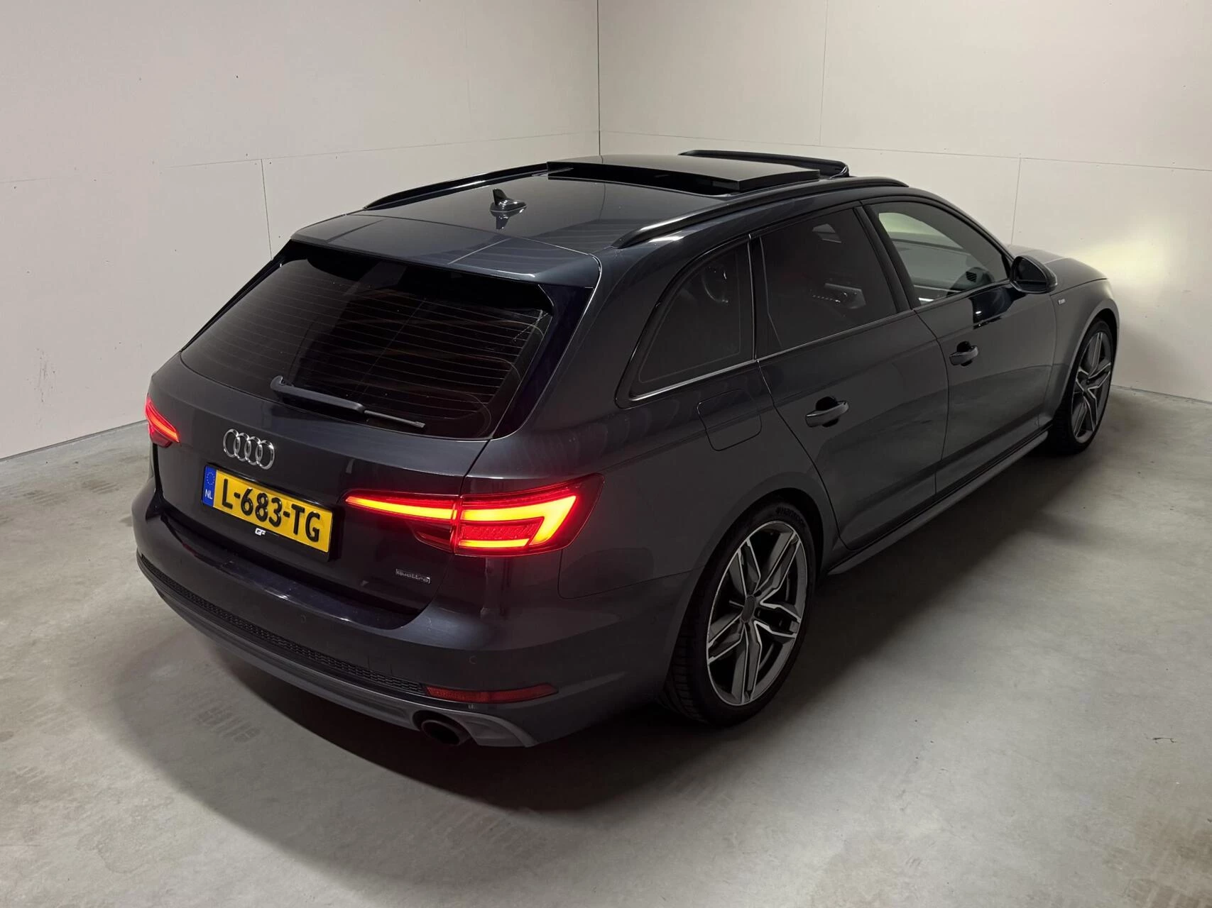 Hoofdafbeelding Audi A4