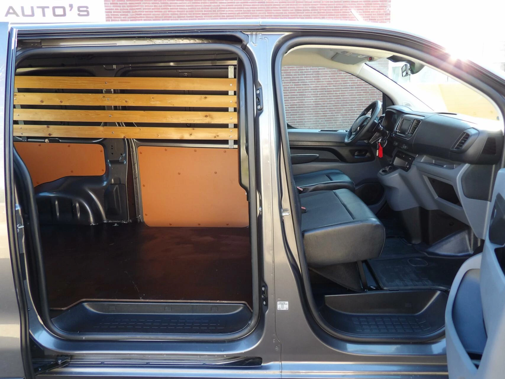 Hoofdafbeelding Peugeot Expert