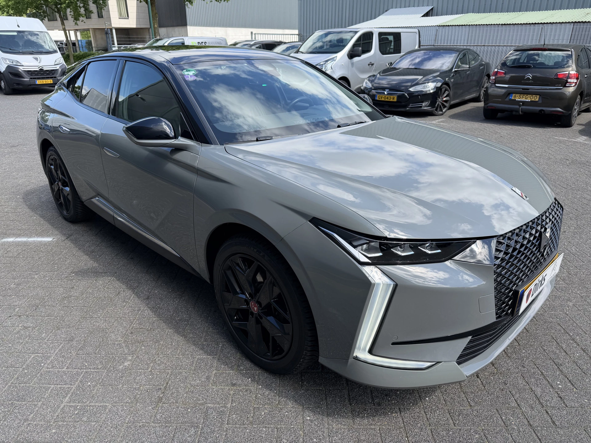 Hoofdafbeelding DS DS 4