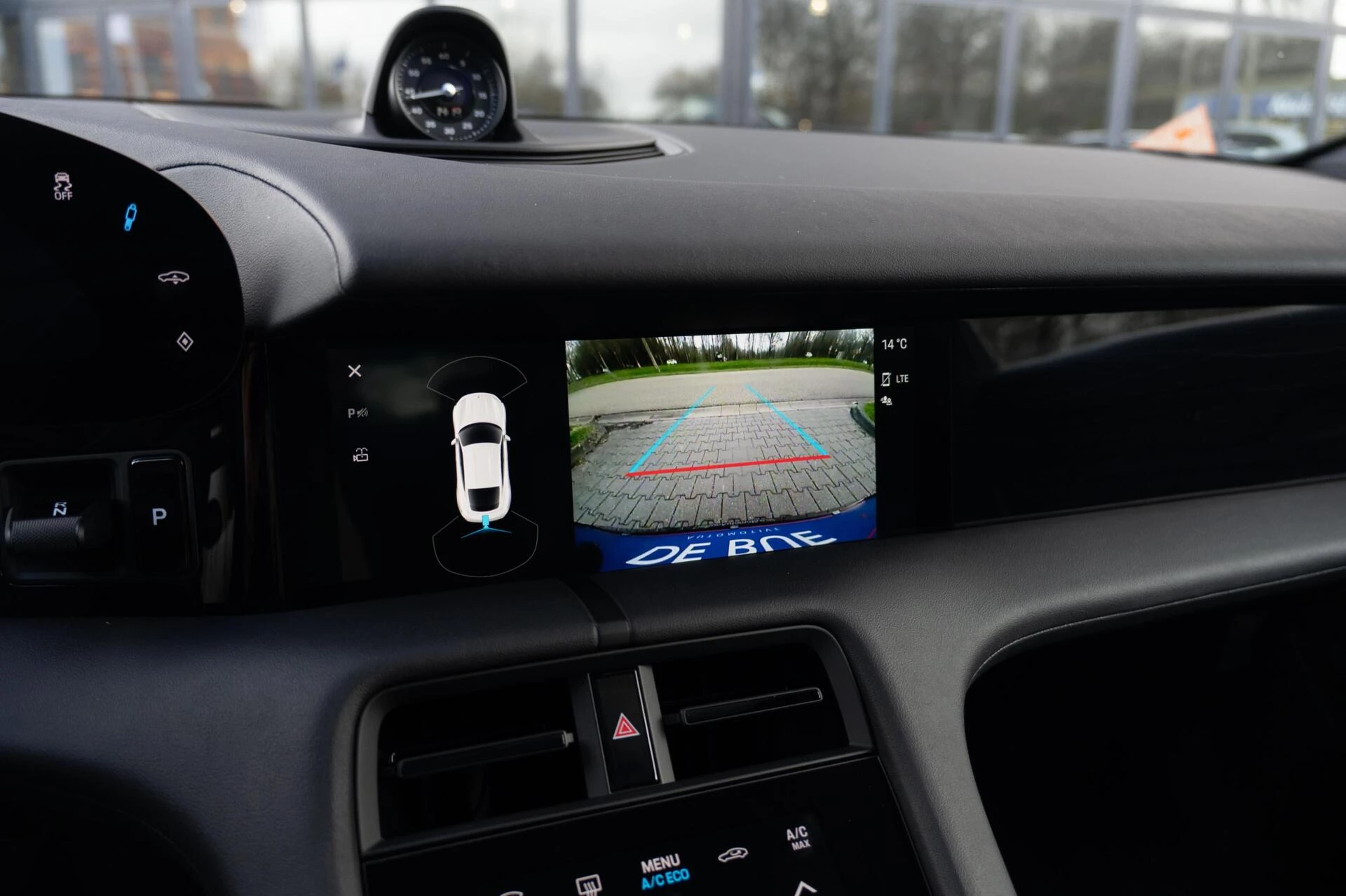 Hoofdafbeelding Porsche Taycan