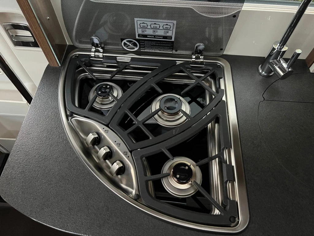 Hoofdafbeelding Carthago Carthago C-compactline I 143 Le