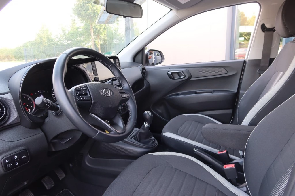 Hoofdafbeelding Hyundai i10