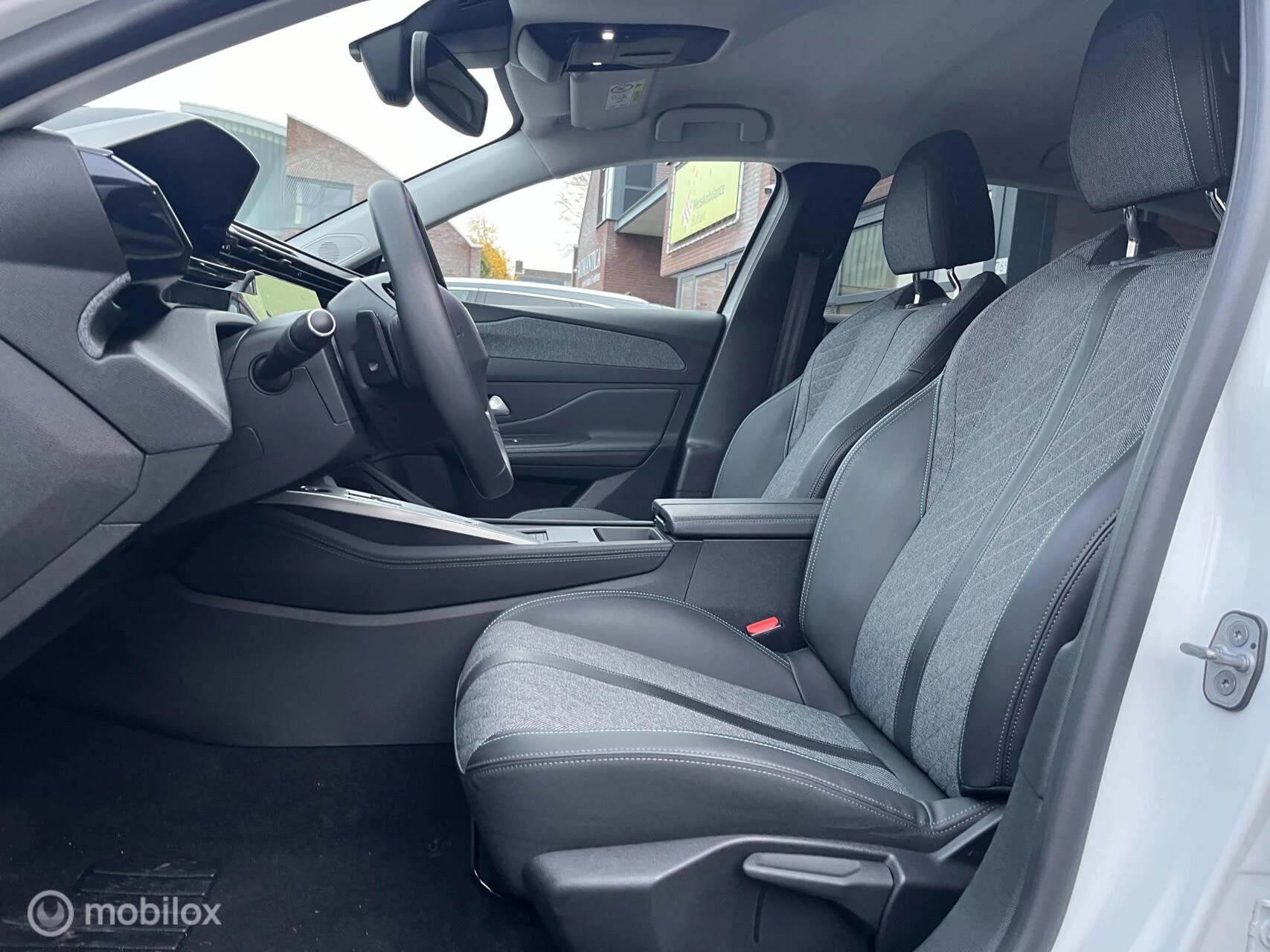 Hoofdafbeelding Peugeot 408