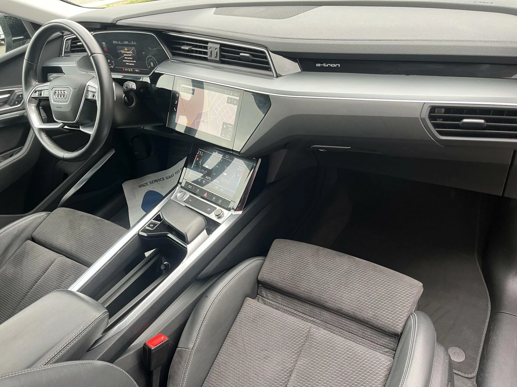 Hoofdafbeelding Audi e-tron